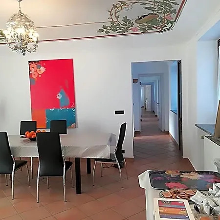 Le Ginestre Bed & Breakfast 3*